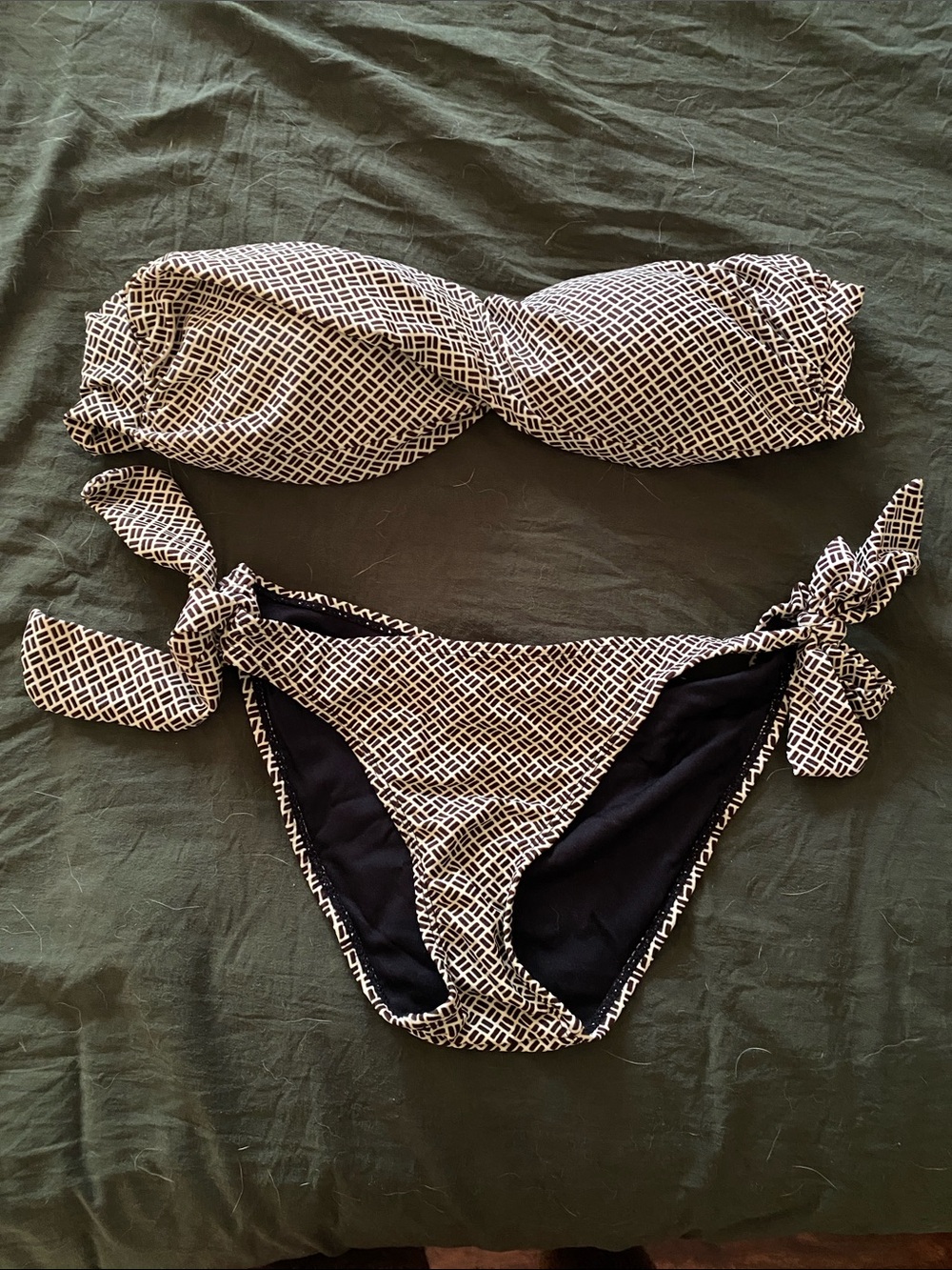 Black & White Geometric Bandeau Tie-Side Bikini